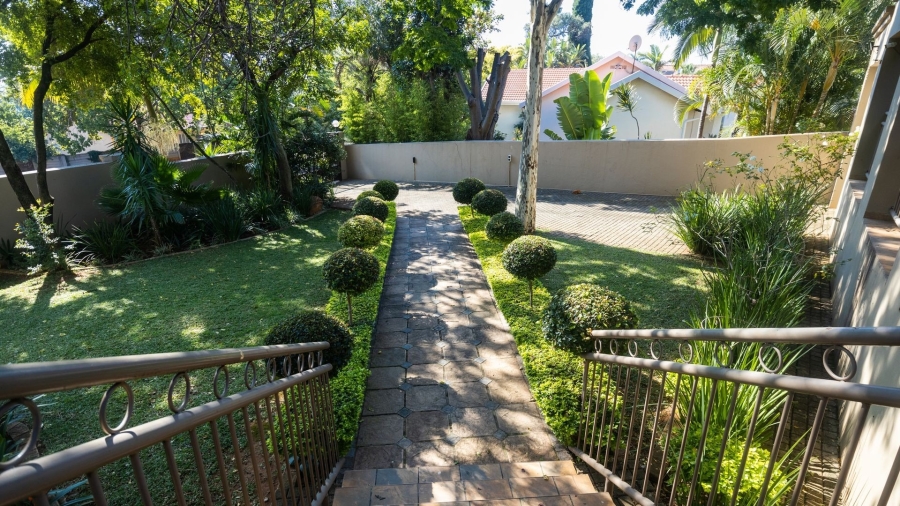 5 Bedroom Property for Sale in Protea Park North West